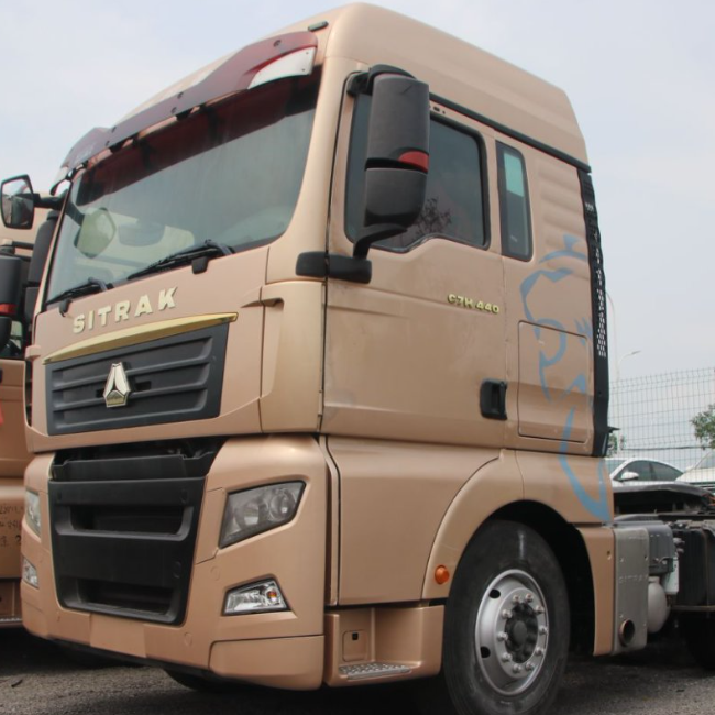 Used Sitrak Tractor Trucks C7H440